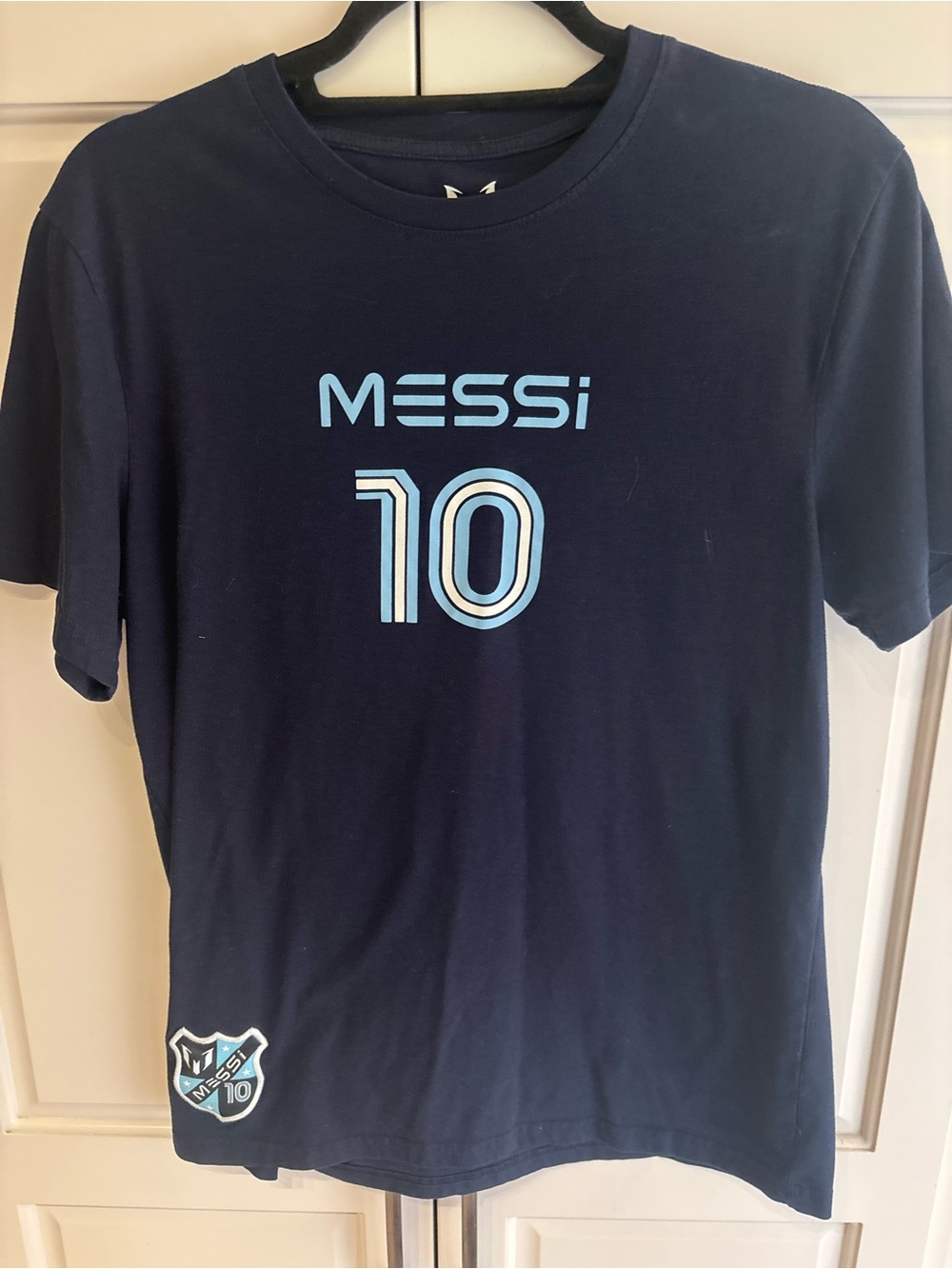 Men’s Messi size medium Navy Blue '10' Graphic Tee